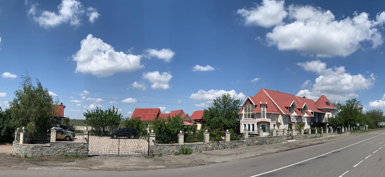 Beregynya Motel Yuzhnoukrainsk Exterior foto
